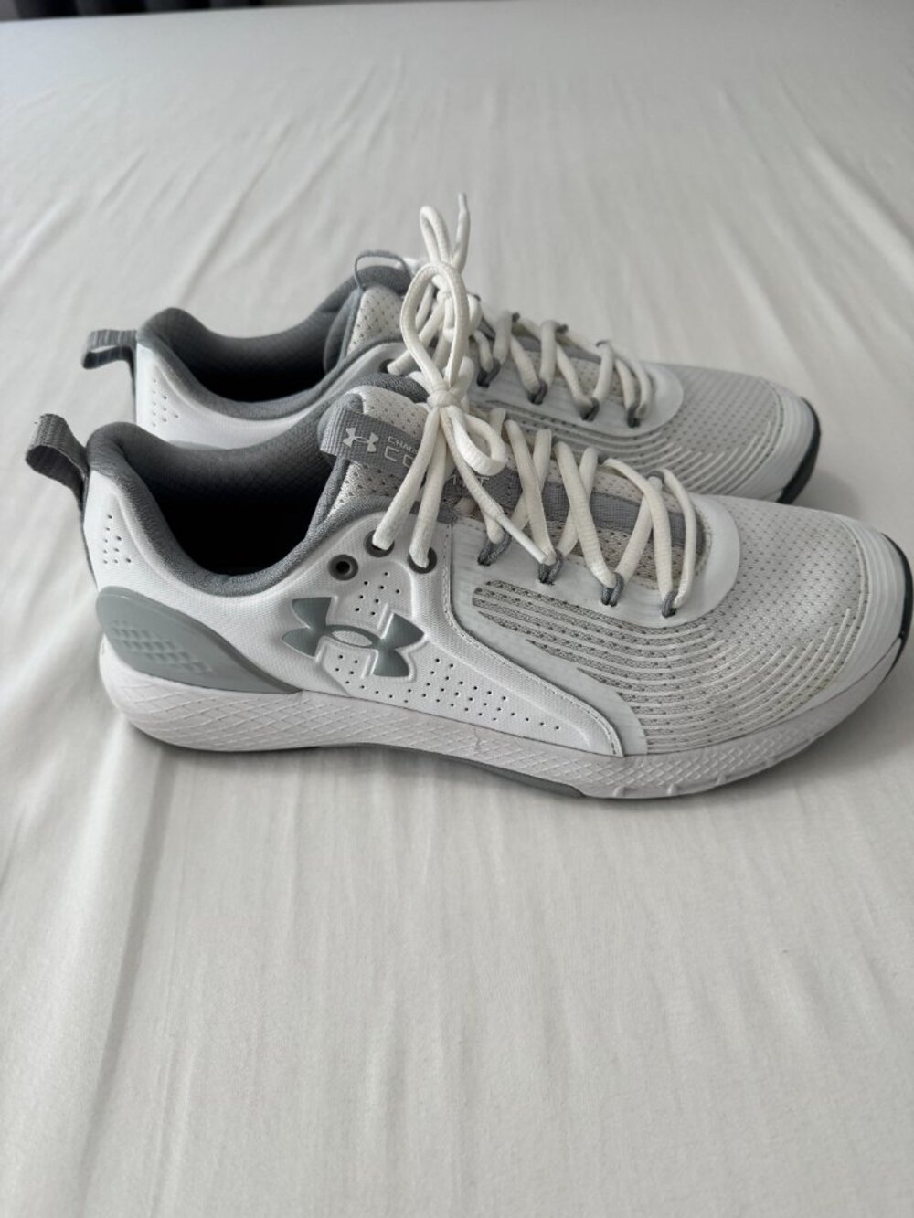 Under Armour Men's Charged Commit Shoes
